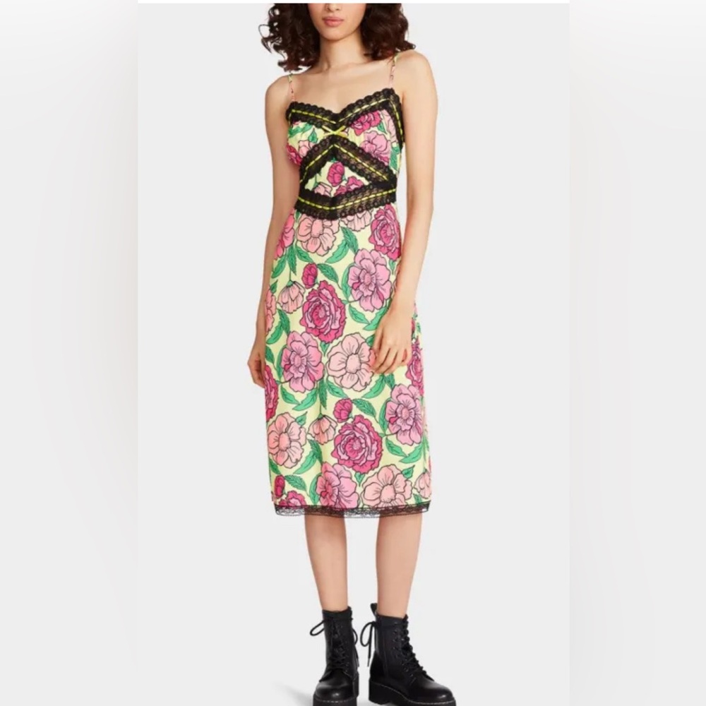 BETSEY JOHNSON HOLLYWOOD MIDI DRESS! Size L This is a great slip dress!